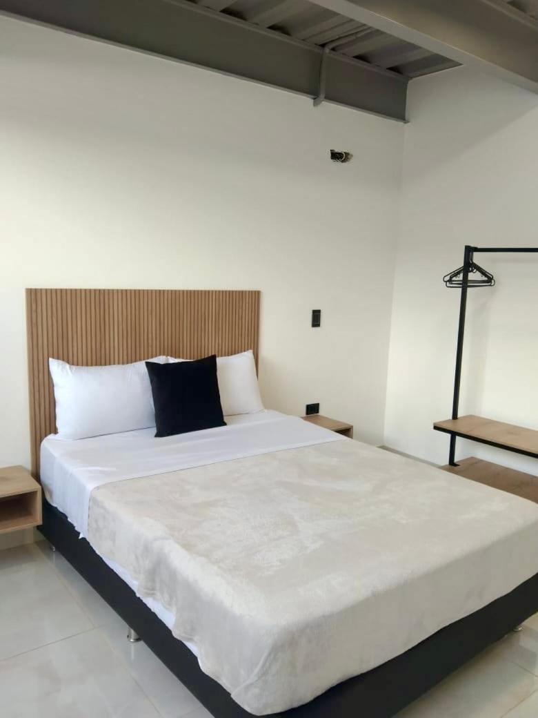 Nook Apartamentos En El Corazon De Меделин Екстериор снимка